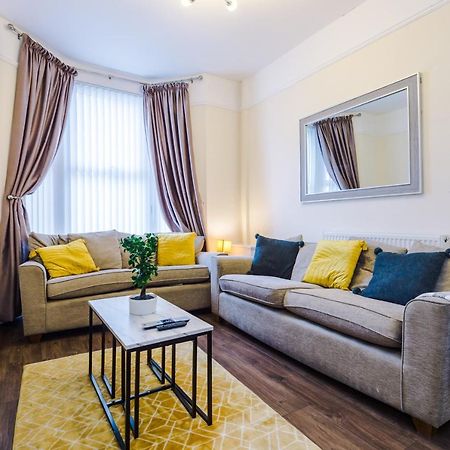 Finchley House Lovely House In Anfield, 2 Minutes Walk From The Stadium, Parking And Wifi Villa ลิเวอร์พูล ภายนอก รูปภาพ