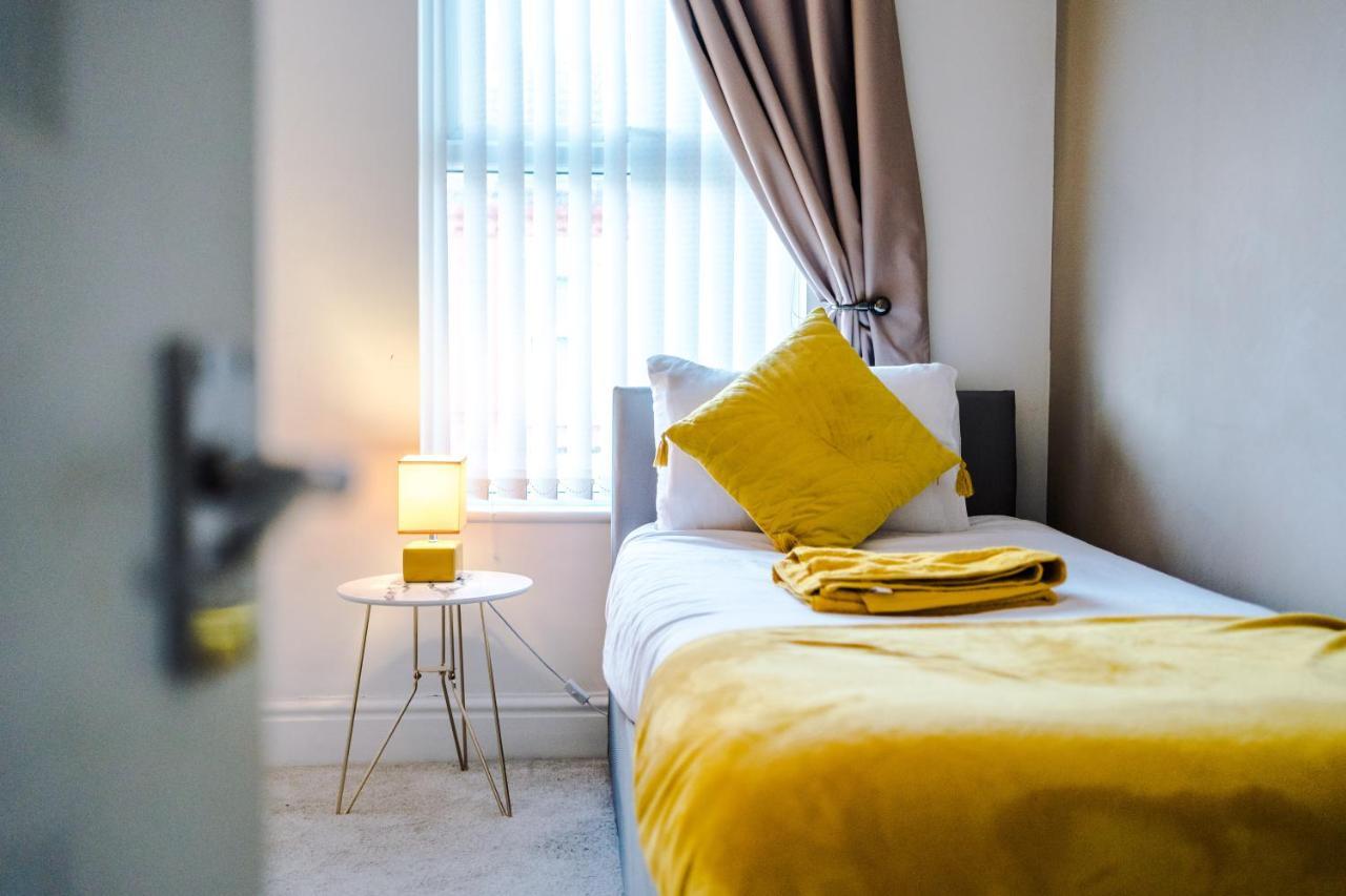 Finchley House Lovely House In Anfield, 2 Minutes Walk From The Stadium, Parking And Wifi Villa ลิเวอร์พูล ภายนอก รูปภาพ